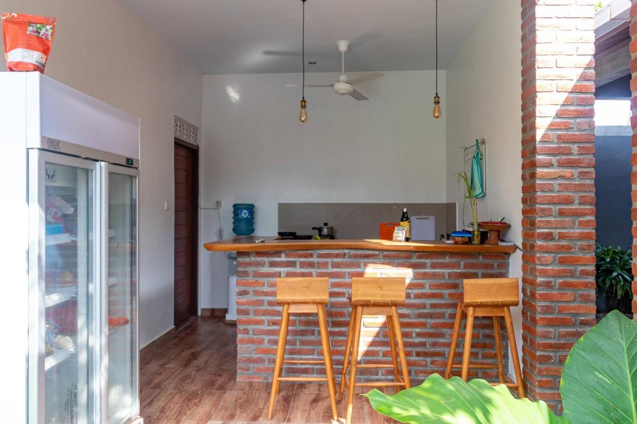 Pondok Juli Canggu Экстерьер фото